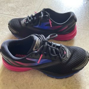Brooks Used shoes.  GUC / OTOs
